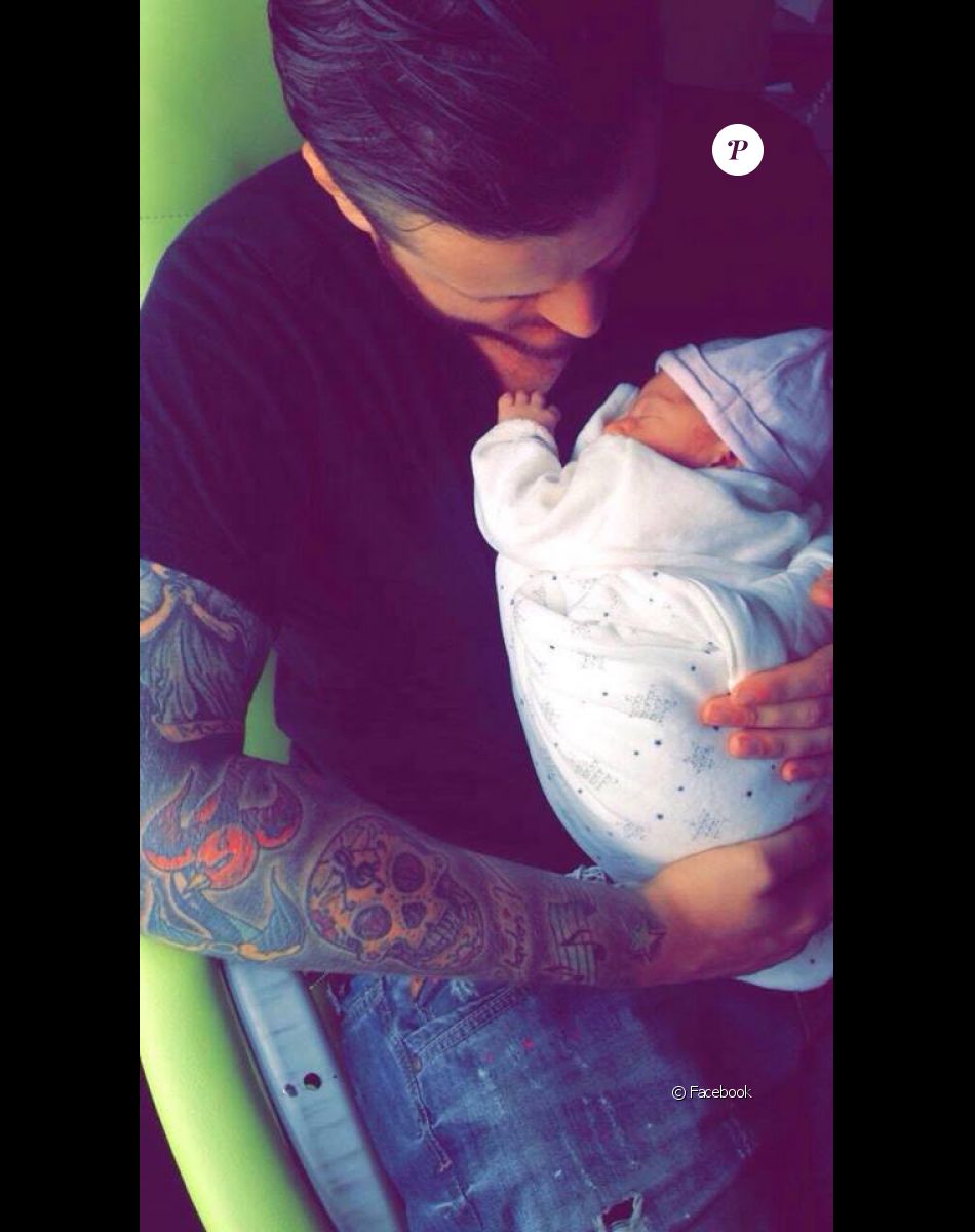 Charles (Les Ch'tis) sans nouvelle de sa petite fille et de sa compagne Sarah.