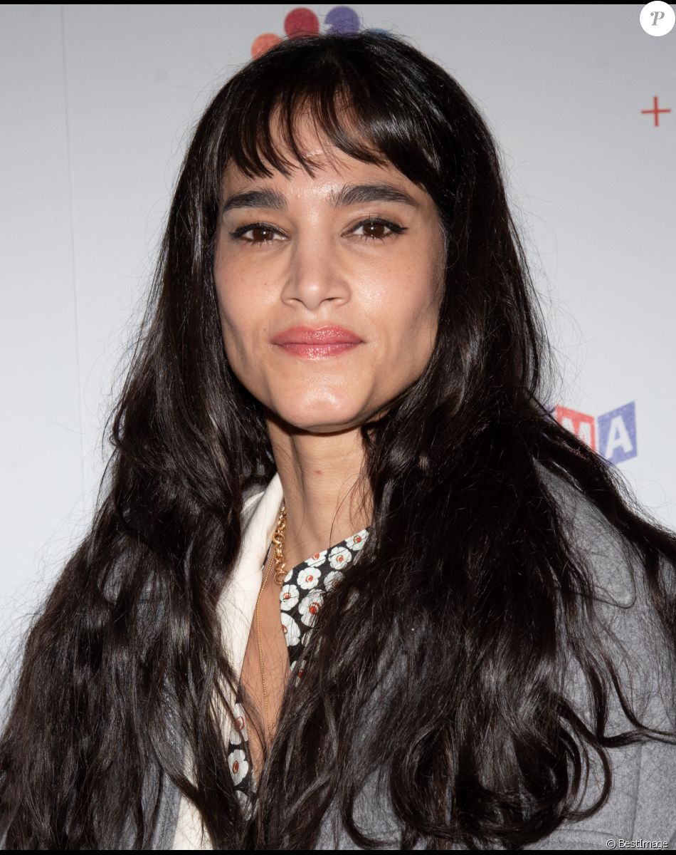 Sofia Boutella - Première du film "Paper And Glue: A JR Project" à Los Angeles, le 18 novembre 2021.