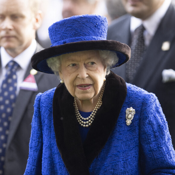 La reine Elisabeth II d'Angleterre lors des Champions Day à Ascot, le mois dernier.