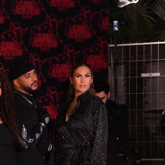 Gims, Dadju, Amel Bent (enceinte), Slimane et Vitaa lors de la 23ème édition des NRJ Music Awards 2021 au Palais des Festivals de Cannes, le 20 novembre 2021. © Rachid Bellak/Bestimage