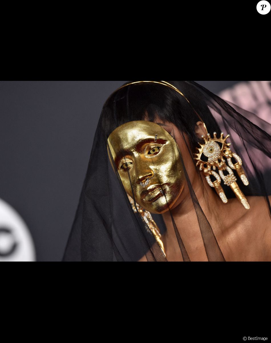 Cardi B assiste aux "American Music Awards 2021" au Microsoft Theater. Los Angeles, le 21 novembre 2021.