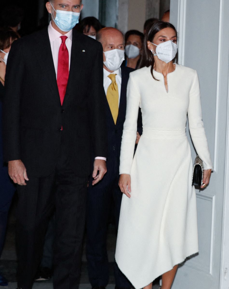 Le roi Felipe VI et la reine Letizia à l'ambassade d'Espagne à Stockholm, le 23 novembre 2021.