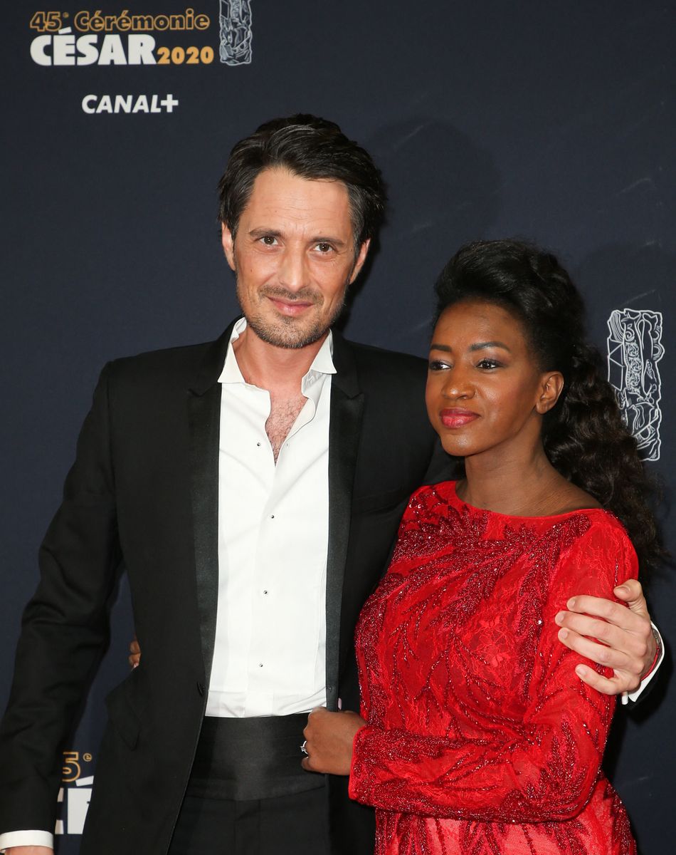Vincent Cerutti et sa compagne Hapsatou Sy lors du photocall lors de la 45ème cérémonie des César à la salle Pleyel à Paris le 28 février 2020 © Dominique Jacovides / Olivier Borde / Bestimage