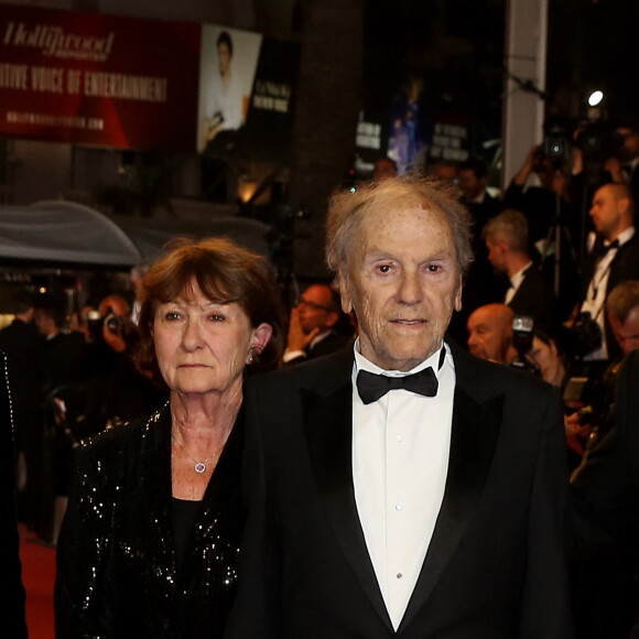 Marianne Hoepfner et son mari Jean-Louis Trintignant - Montée des marches du film "Happy End" lors du 70ème Festival International du Film de Cannes. Le 22 mai 2017. © Borde-Jacovides-Moreau/Bestimage 
