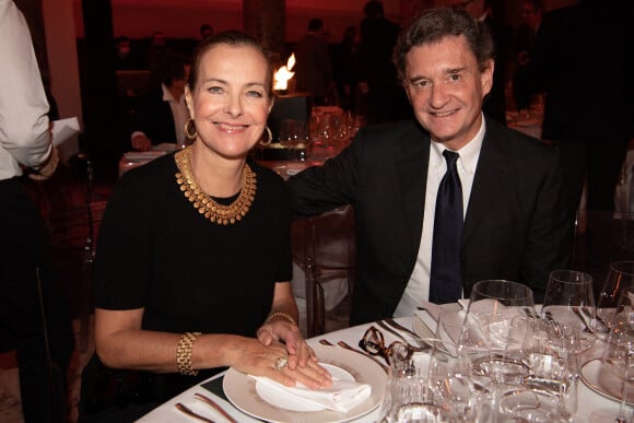 Carole Bouquet et son compagnon Philippe Sereys de Rothschild lors de la 5e édition des Plumes d'Or du Vin et de la Gastronomie au Pavillon Cambon. Photo de David Niviere/ABACAPRESS.COM