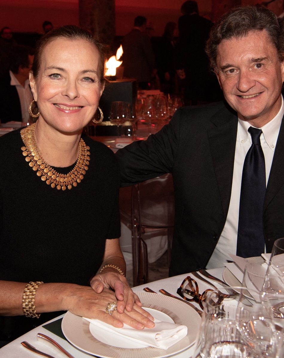 Carole Bouquet et son compagnon Philippe Sereys de Rothschild lors de la 5e édition des Plumes d'Or du Vin et de la Gastronomie au Pavillon Cambon. Photo de David Niviere/ABACAPRESS.COM