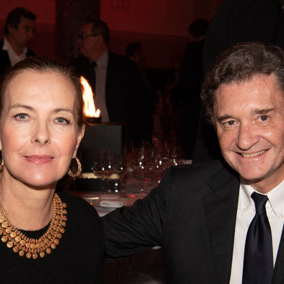 Carole Bouquet et son compagnon Philippe Sereys de Rothschild lors de la 5e édition des Plumes d'Or du Vin et de la Gastronomie au Pavillon Cambon, le 24 november 2021 à Paris. Photo de David Niviere/ABACAPRESS.COM