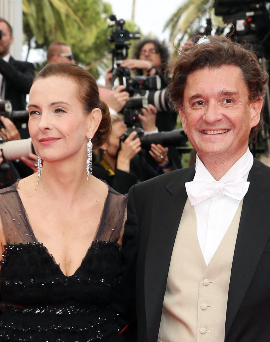 Carole Bouquet et son compagnon Philippe Sereys de Rothschild - Montée des marches du film "The Search" lors du 67 ème Festival du film de Cannes, le 21 mai 2014.