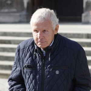 Patrick Poivre d'Arvor (PPDA) - Sorties des obsèques de Etienne Mougeotte en l'église Saint-François-Xavier à Paris. Le 13 octobre 2021 © Jacovides-Clovis / Bestimage