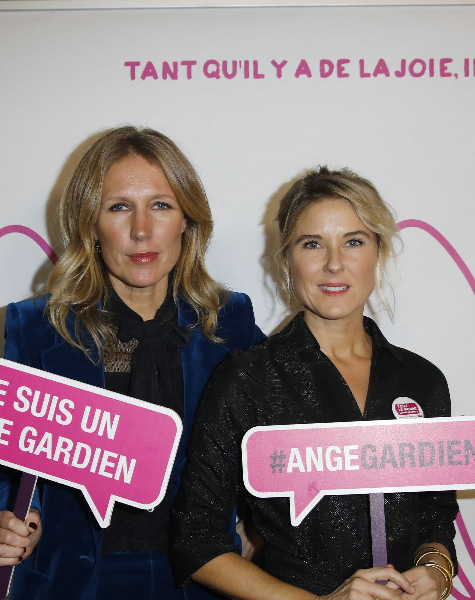 Exclusif - Agathe Lecaron, Stéphanie Renouvin - Photocall - Enregistrement de l'émission "Tout le monde chante contre le cancer" au Palais des Sports à Paris, qui sera diffusée le 3 janvier 2019 sur W9. Le 11 décembre 2018 Ce spectacle unique enregistré au Dôme de Paris lancera l'opération annuelle " 100 noëls dans 100 hôpitaux ". Le but de cette opération : offrir le plus beau des Noëls aux enfants malades et leur famille dans 100 hôpitaux et Maisons de Parents en France. © M.Ausset Lacroix-D.Guignebourg / Bestimage
