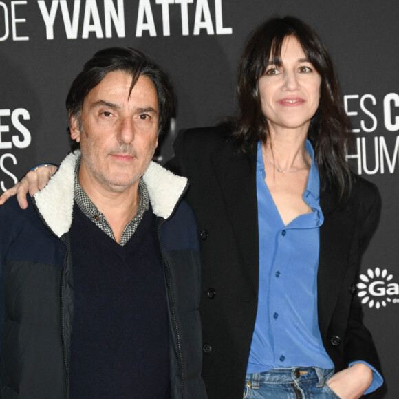 Yvan Attal et sa compagne Charlotte Gainsbourg - Avant-première du film "Les Choses Humaines" au cinéma UGC Normandie à Paris. © Coadic Guirec/Bestimage