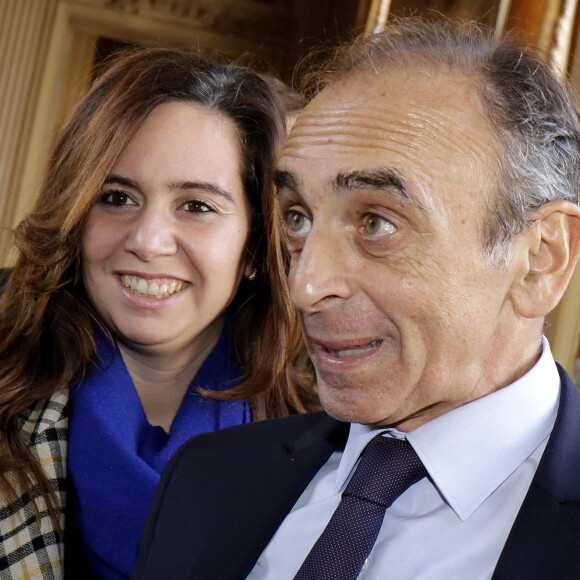 Eric Zemmour et sa conseillère politique Sarah Knafo à Paris. © Cédric Perrin / Bestimage