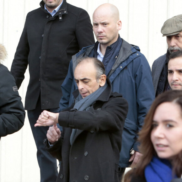 Eric Zemmour en visite à Marseille avec sa conseillère Sarah Knafo, le 27 novembre 2021. Photo by Patrick Aventurier/ABACAPRESS.COM