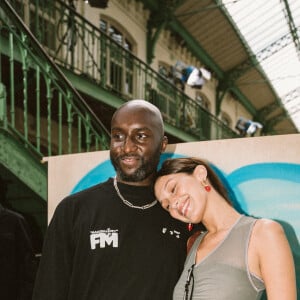 Exclusif - Bella Hadid et le designer Virgil Abloh lors du défilé "Off White" au lycée Carnot à Paris, le 4 juillet 2021. © Pierre Perusseau/Bestimage