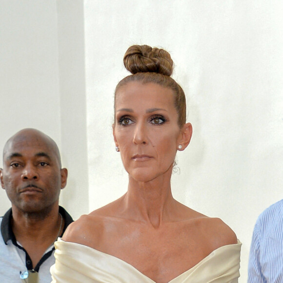 Celine Dion - Front row du Défilé de mode Haute-Couture Automne/Hiver 2019/2020 Alexandre Vauthier à Paris. Le 2 juillet 2019. © Veeren Ramsamy / Christophe Clovis / Bestimage 