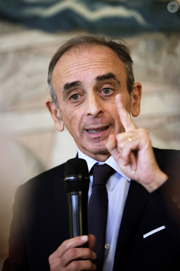 Portrait de Eric Zemmour à Paris lors d'une intervention au Cercle de l'Union interalliée le 18 novembre 2021.