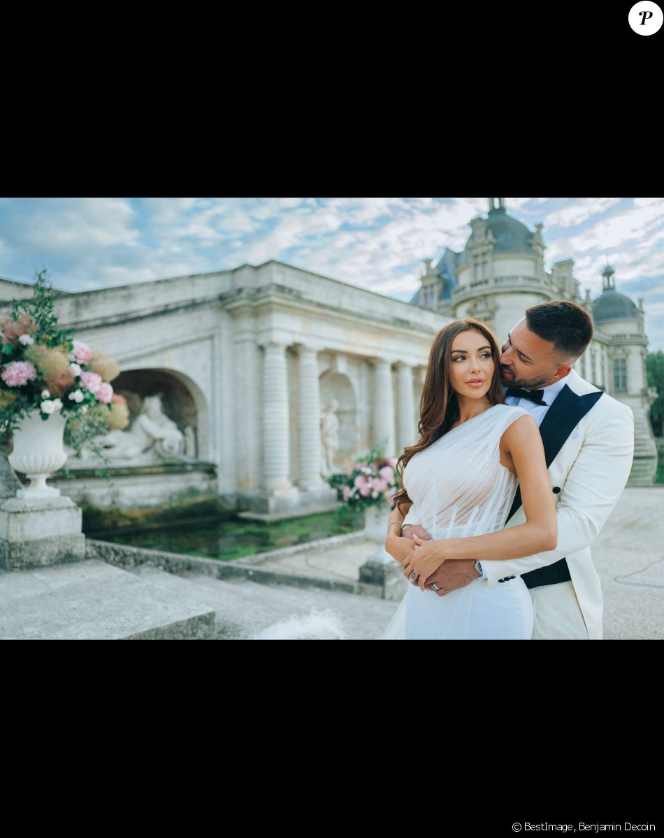 Exclusif - Mariage de Nabilla Benattia (robe de mariée créée par Jean-Paul Gaultier) et Thomas Vergara au château de Chantilly, France, le 5 juillet 2021.© Benjamin Decoin/Bestimage
