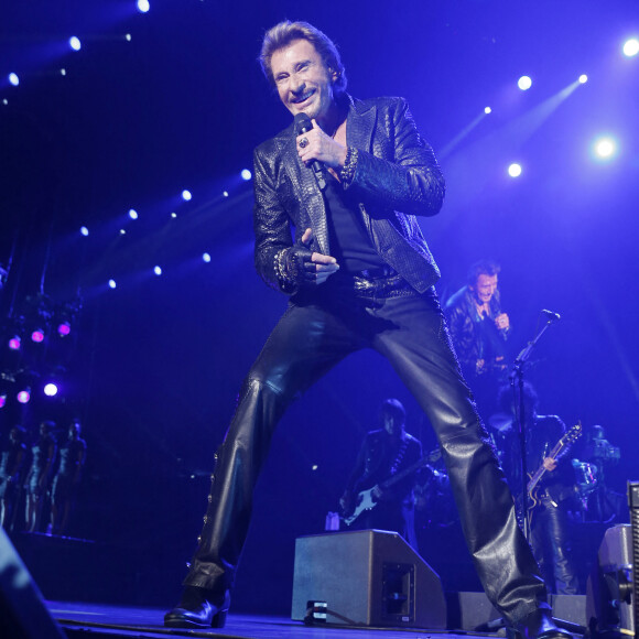 Exclusif - Johnny Hallyday en concert au POPB de Bercy a Paris - Jour 2 de la tournee "Born Rocker Tour". Le 15 juin 2013