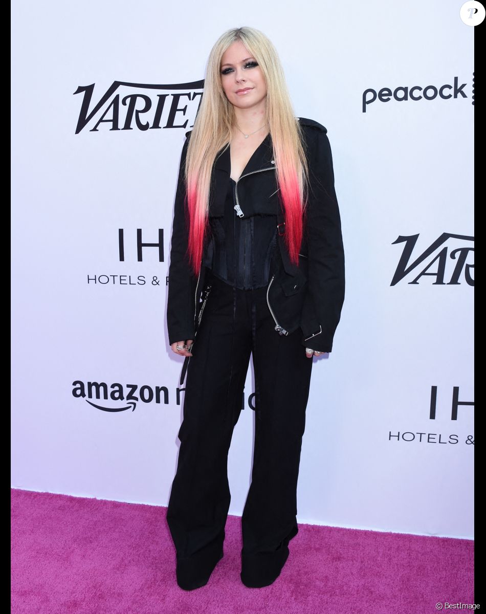 Avril Lavigne au photocall de la soirée Variety 2021 Music Hitmakers Brunch à Los Angeles le 4 décembre 2021.