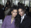Les chanteuses Lisa-Kaindé Diaz et Naomi Diaz (du groupe Ibeyi) assistent au défilé de mode Chanel, collection Métiers d'Art 2021-2022 au 19M. Paris, le 7 décembre 2021 © Olivier Borde / Bestimage