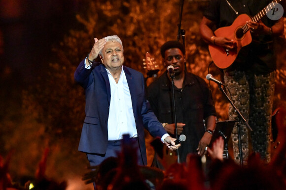 Exclusif - Sur scène le chanteur Enrico Macias - "Africa , le Grand Concert" diffusé sur France 2  © Jean-René Santini / Bestimage 