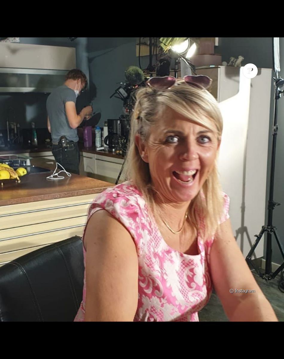 Nathalie lors du tournage de son portrait de "L'amour est dans le pré 2021"