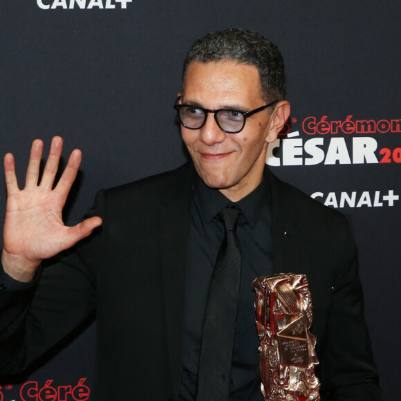 Roschdy Zem (César du meilleur acteur pour le rôle de Yacoub Daoud dans "Roubaix, une lumière") - Pressroom (press room) de la 45ème cérémonie des César à la salle Pleyel à Paris le 28 février 2020 © Dominique Jacovides / Olivier Borde / Bestimage 