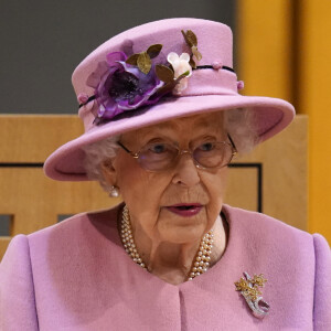 La reine Elisabeth II d'Angleterre assiste à la cérémonie d'ouverture de la sixième session du Senedd à Cardiff, Royaume Uni, 14 octobre 2021.