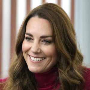 Catherine (Kate) Middleton, duchesse de Cambridge, visite l'école Nower Hill High dans la banlieue de Pinner à Londres, Royaume Uni, le 24 novembre 2021, pour participer à une leçon de sciences sur les neurosciences et l'importance du développement de la petite enfance.