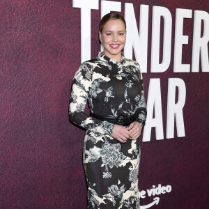 Abbie Cornish assiste à l'avant-première du film "The Tender Bar" au TCL Chinese Theatre. Los Angeles, le 12 décembre 2021.