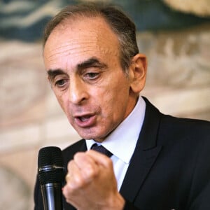 Portrait d'Eric Zemmour à Paris lors d'une intervention au Cercle de l'Union interalliée le 18 novembre 2021.