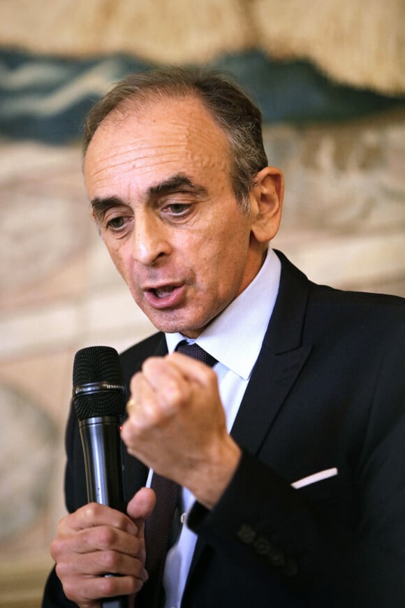Portrait d'Eric Zemmour à Paris lors d'une intervention au Cercle de l'Union interalliée le 18 novembre 2021.