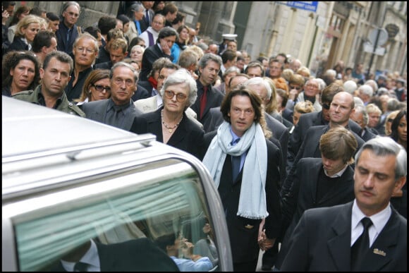 Bruno Finck aux obsèques de son compagnon Jean-Claude Brialy à Paris, en 2007.