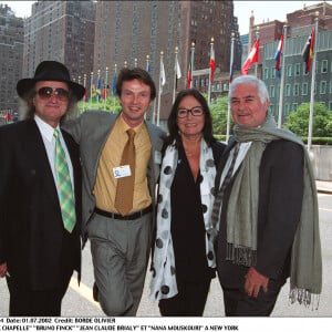 André Chapelle, Bruno Finck, Jean-Claude Brialy et Nana Mouskouri à New York en 2002.