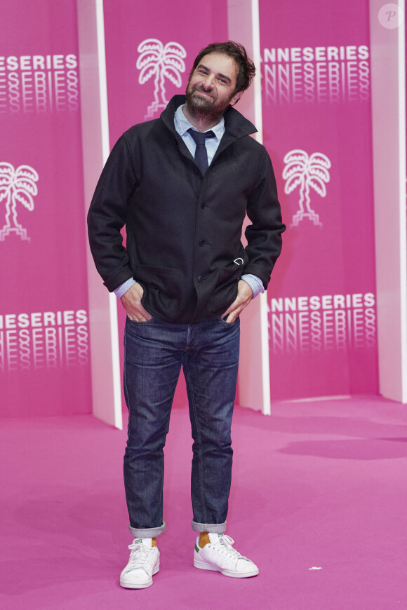 Grégory Montel - Pink Carpet dans le cadre de Canneseries saison 3 au Palais des Festivals à Cannes, le 13 octobre 2020. © Norbert Scanella/Panoramic/Bestimage 