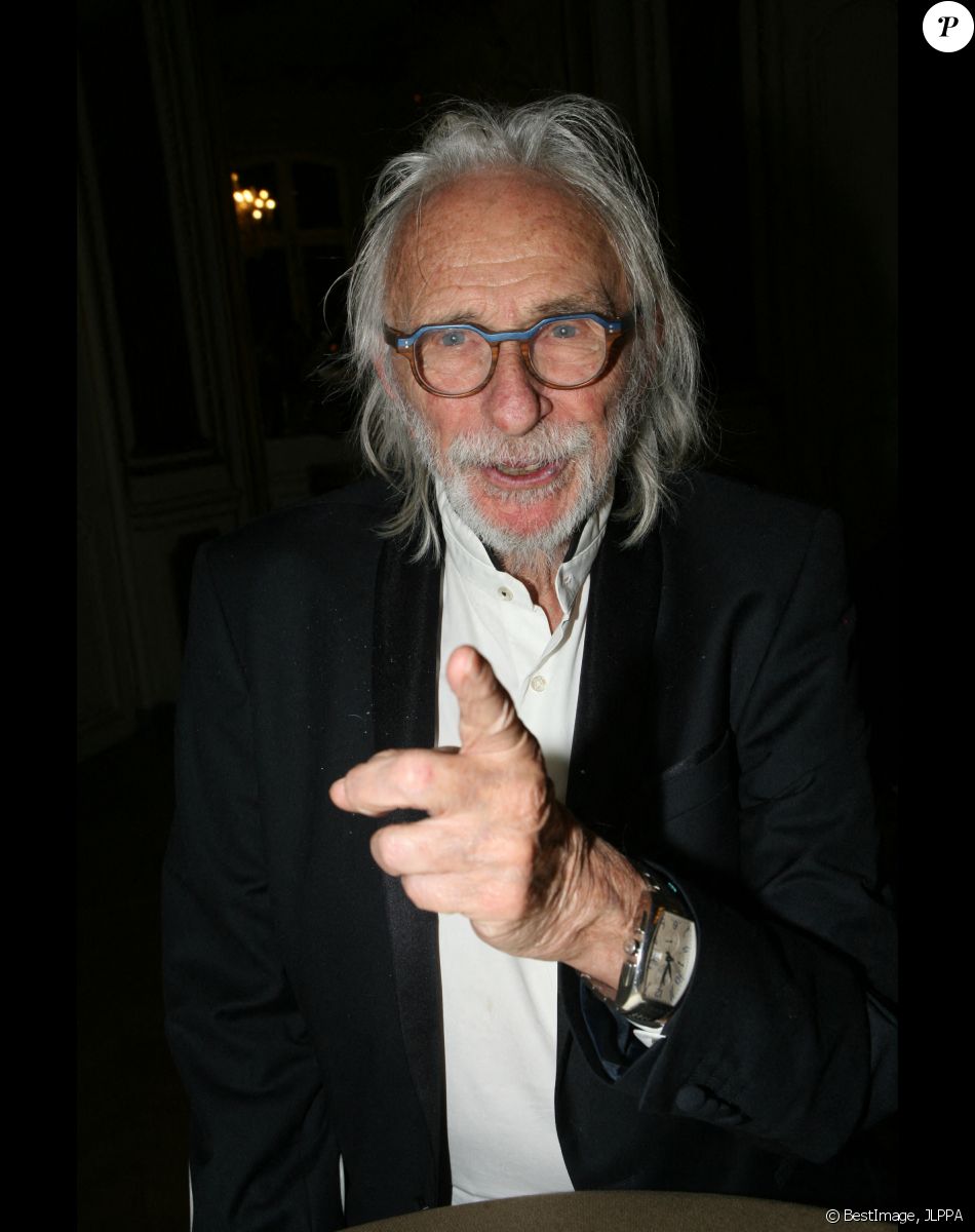 Pierre Richard - Soirée naturopathie à l'hôtel Le Marois à l'occasion de la sortie du livre "Guide de naturopathie" de D. Passuti à Paris le 7 décembre 2021. © JLPPA/Bestimage