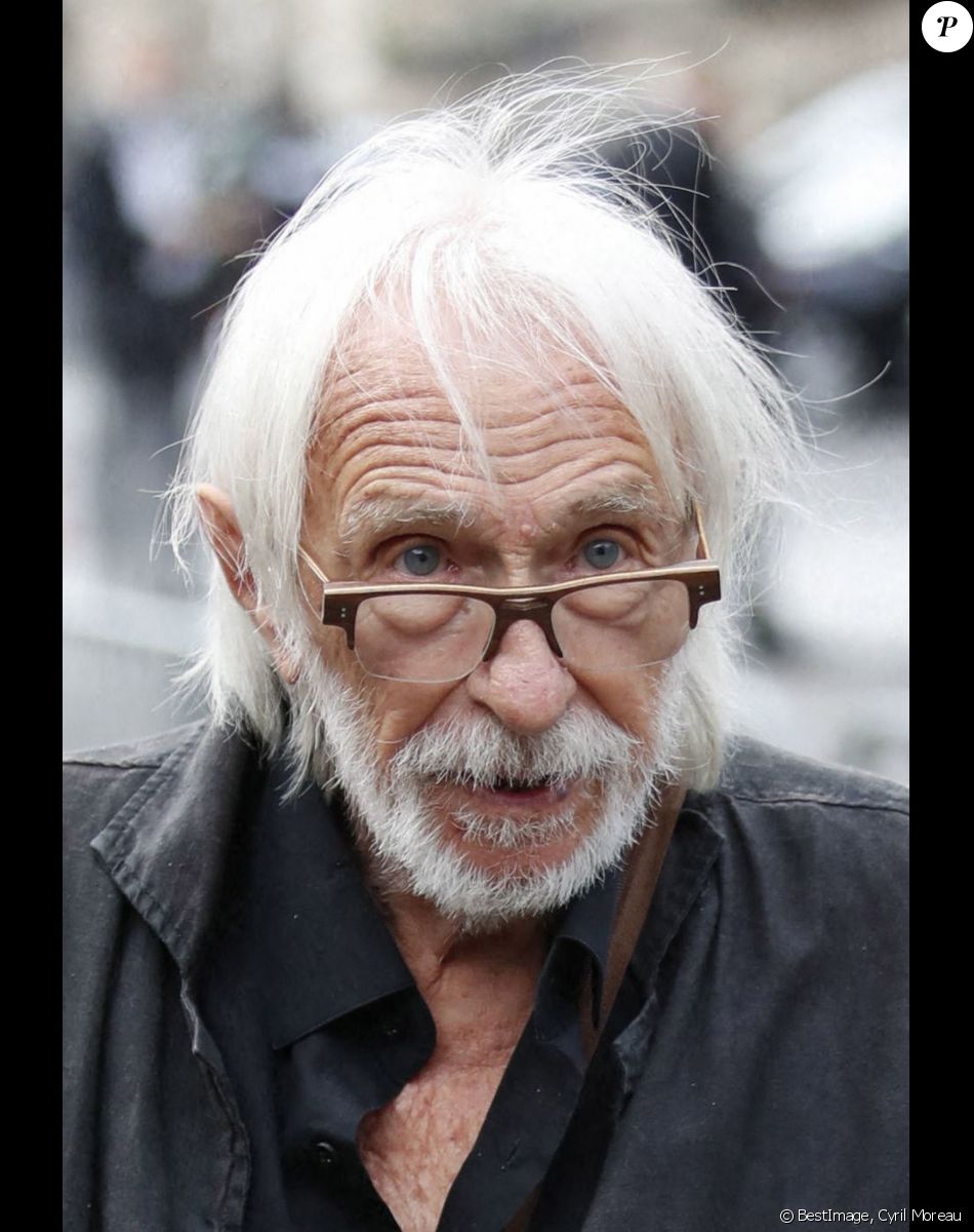 Pierre Richard - Obsèques de Jean-Paul Belmondo en en l'église Saint-Germain-des-Prés, à Paris le 10 septembre 2021. © Cyril Moreau / Bestimage