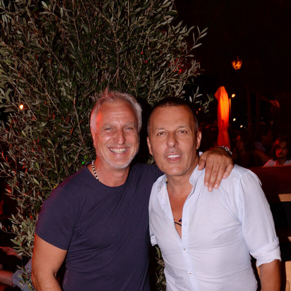 Exclusif - David Ginola et Jean-Roch à la discothèque VIP Room de Saint-Tropez, France, le 8 août 2019. © Rachid Bellak/Bestimage