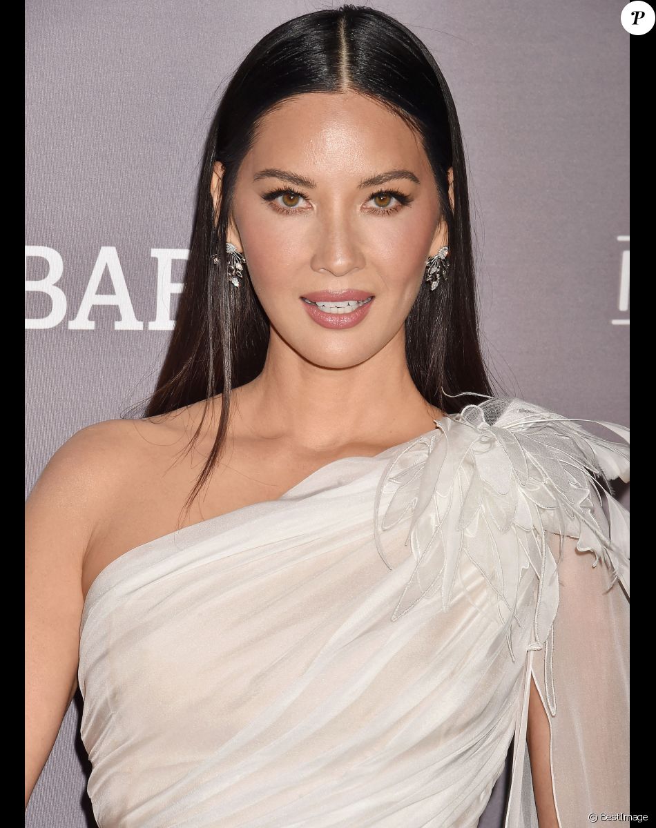 Olivia Munn - Les célébrités assistent à la soirée de gala "Baby2Baby" à Culver City, le 9 novembre 2019.