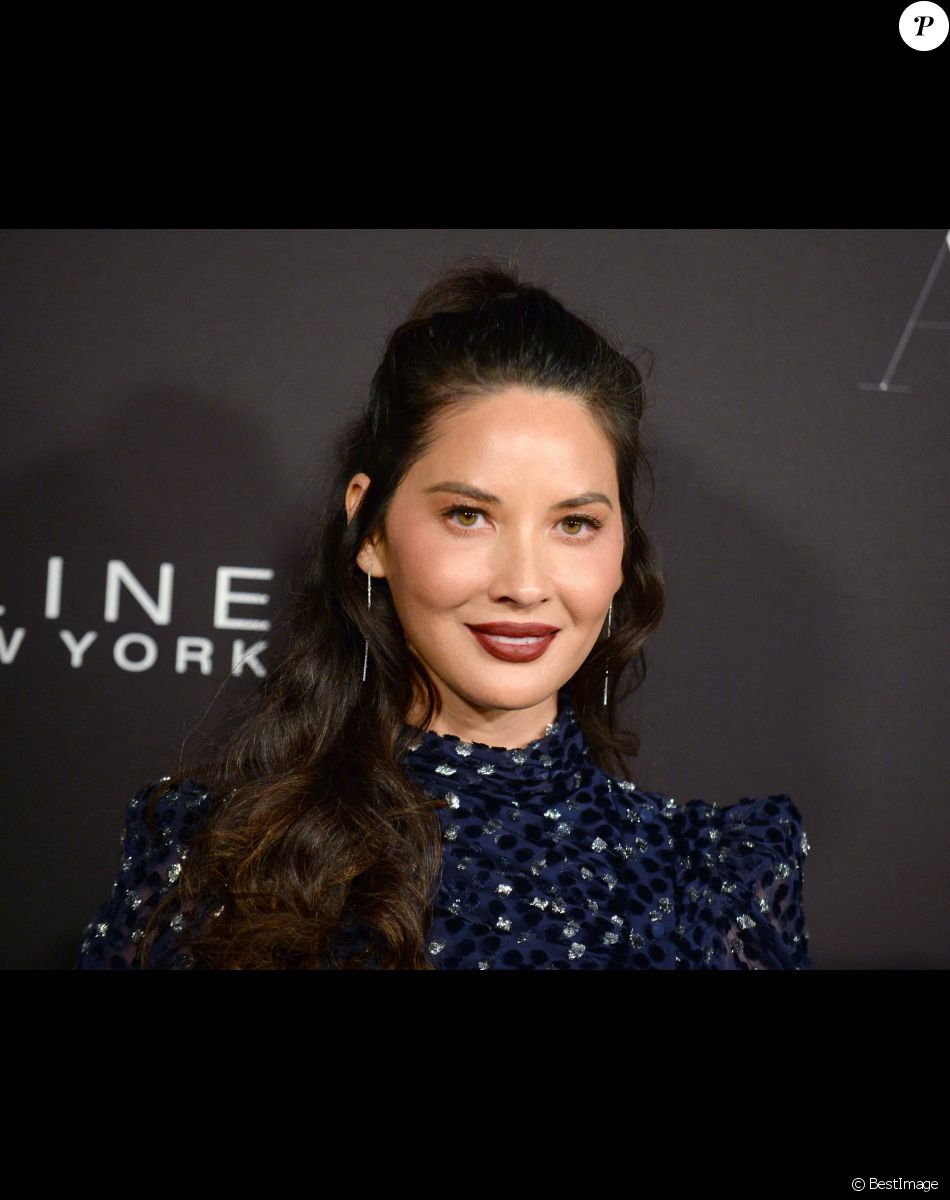 Olivia Munn au photocall de la 5ème édition des "InStyle Awards" au Getty Center à Los Angeles, le 21 octobre 2019.