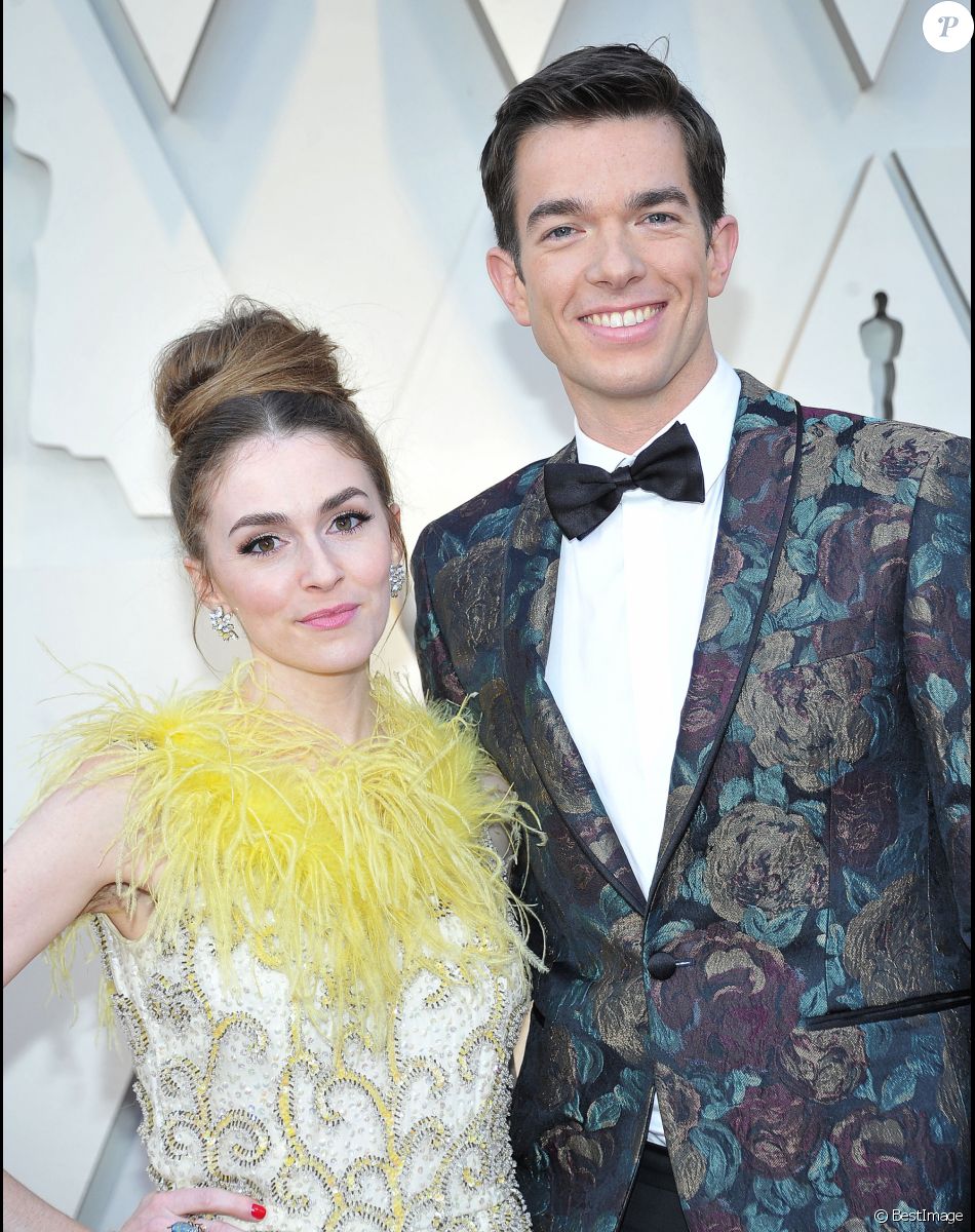 Anna Marie Tendler et son mari John Mulaney lors du photocall des arrivées de la 91ème cérémonie des Oscars 2019 au théâtre Dolby à Hollywood, Los Angeles, Californie, Etats-Unis, le 24 février 2019.
