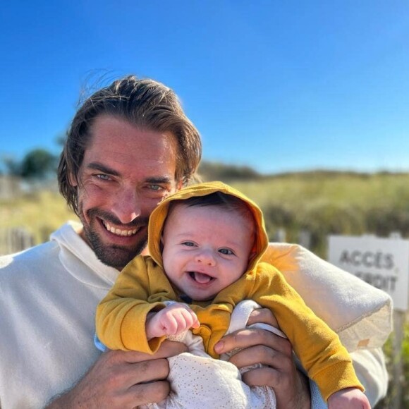 Alice Detollenaere en famille sur Instagram.