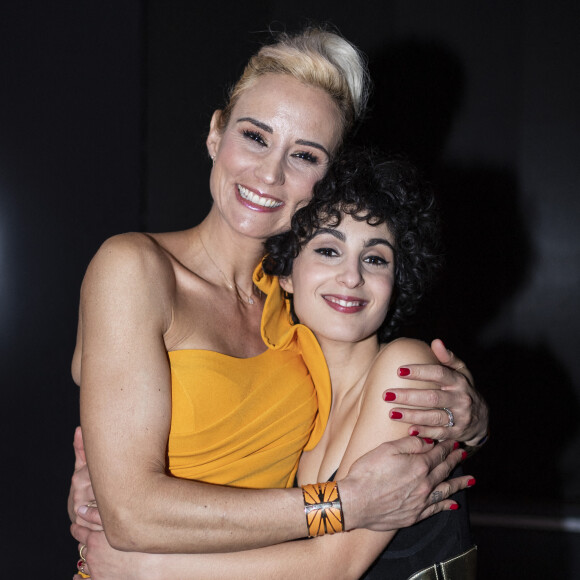 Barbara Pravi représentera la France à l'Eurovision et Élodie Gossuin - Émission "Eurovision France, c'est vous qui décidez" sur France 2 en direct du Studio 128 à la Plaine Saint-Denis le 30 janvier 2021 © Tiziano Da Silva / Pierre Perusseau / Bestimage