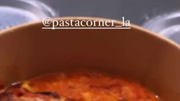 De retour à Los Angeles, M. Pokora et Christina Milian se sont pressés au restaurant Pasta Corner. Story Instagram du 20 décembre 2021.