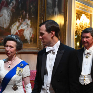 La princesse Anne, Jared Kushner et Timothy Laurence lors d'un dîner d'Etat à Buckingham Palace, à Londres. Le 3 juin 2019.