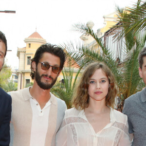 Samuel Le Bihan, Pierre Niney, Lou de Laâge et Yann Gozlan à la première du film "Boite Noire" dans le cadre du Festival CINEROMAN au cinéma Pathé Gare du Sud à Nice, France, le 19 juin 2021. © Denis Guignebourg/Bestimage