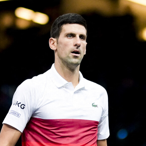 Novak Djokovic s'impose face à Hubert Hurkacz et se qualifie pour la finale du Rolex Paris Masters. © JB Autissier / Panoramic / Bestimage