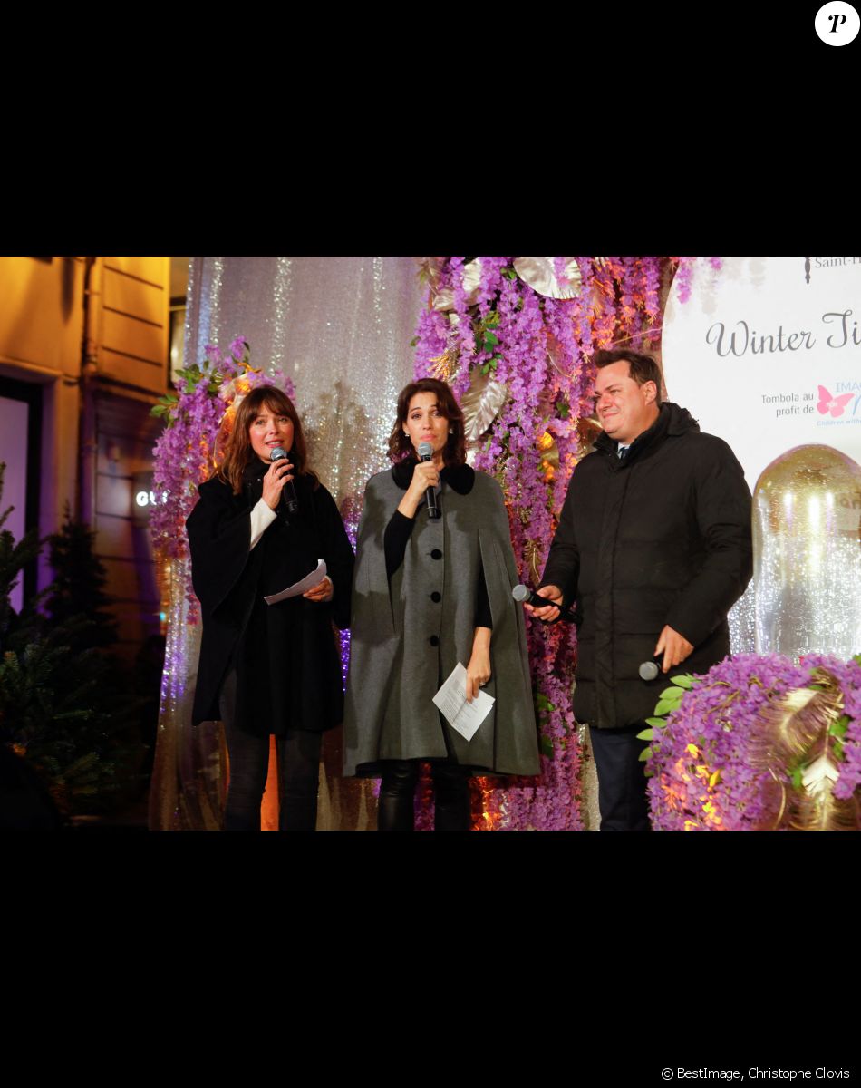 Sandrine Quétier et Laurie Cholewa (co-animatrices de l'événement), Benjamin Cymerman (président du comité du faubourg Saint Honoré) - Illuminations de Noël du Comité du Faubourg Saint-Honoré à Paris. © Christophe Clovis / Bestimage