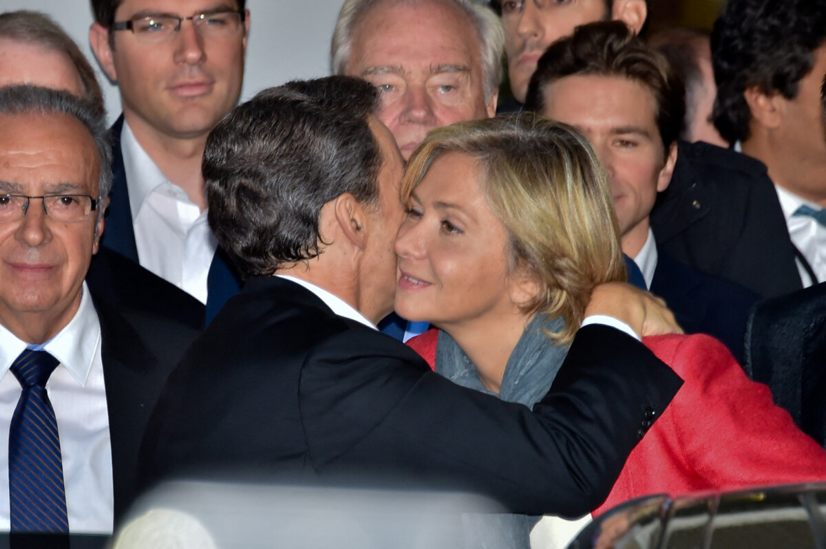 Photo Nicolas Sarkozy La Sortie Du Meeting De Soutien Val Rie P Cresse T Te De Liste Des