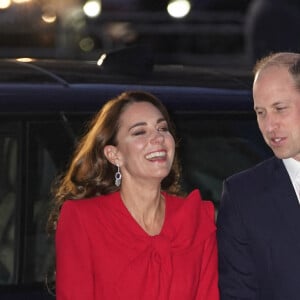 Le prince William, duc de Cambridge, et Catherine (Kate) Middleton, duchesse de Cambridge, assistent au service de chant communautaire Together At Christmas à l'abbaye de Westminster, à Londrtes, Royaume Uni, le 8 décembre 2021.